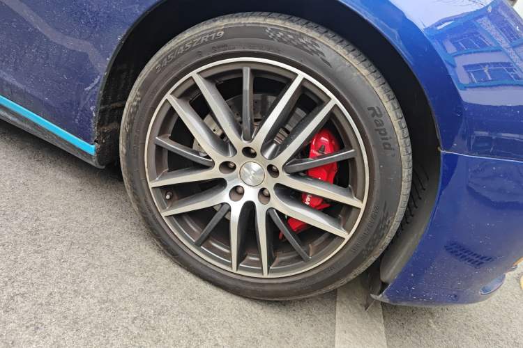 Used Maserati Ghibli 2014 3.0T S Right Front Wheel Hub