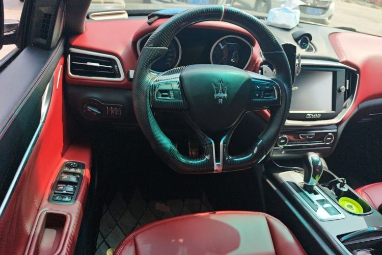 Used Maserati Ghibli 2014 3.0T Standard Edition Steering Wheel