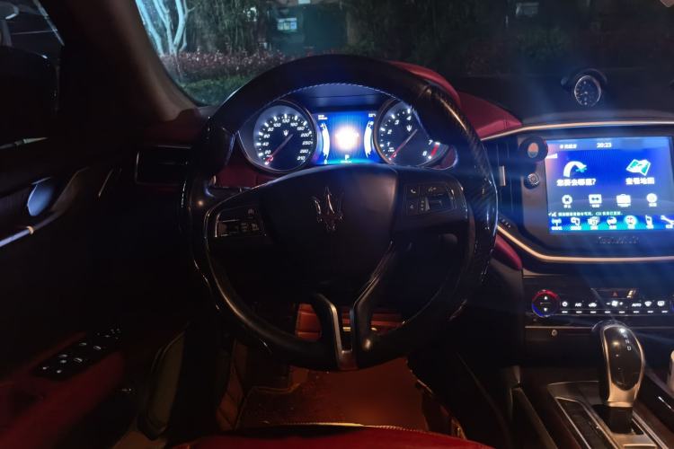 Used Maserati Ghibli 2014 3.0T Standard Edition Steering Wheel