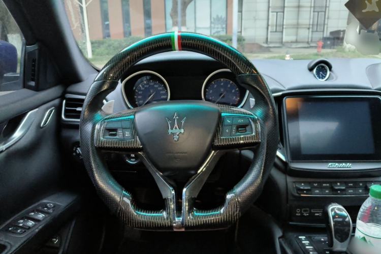 Used Maserati Ghibli 2014 3.0T Standard Edition Steering Wheel