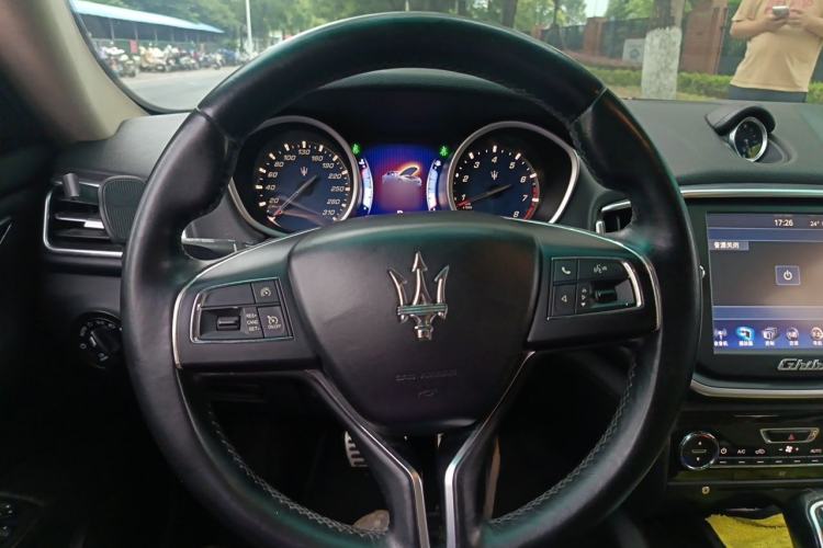 Used Maserati Ghibli 2014 3.0T Standard Edition Steering Wheel