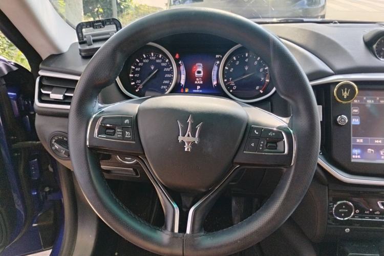 Used Maserati Ghibli 2014 3.0T Standard Edition Steering Wheel