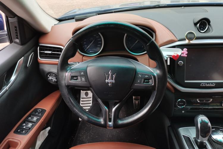 Used Maserati Ghibli 2014 3.0T Standard Edition Steering Wheel