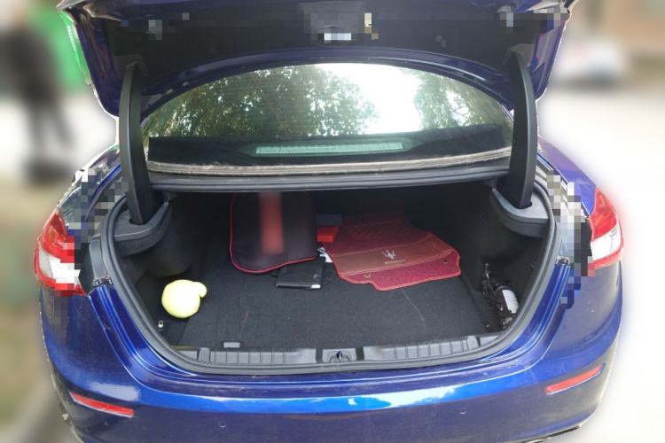 Used Maserati Ghibli 2014 3.0T Standard Edition Trunk
