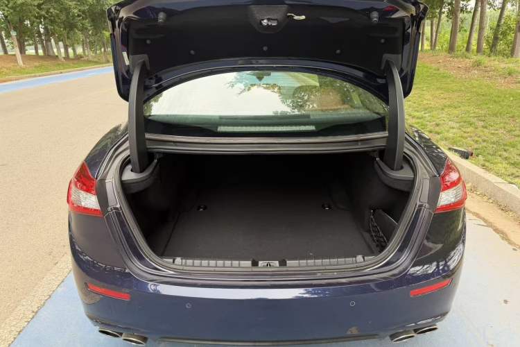 Used Maserati Ghibli 2014 3.0T Standard Edition Trunk
