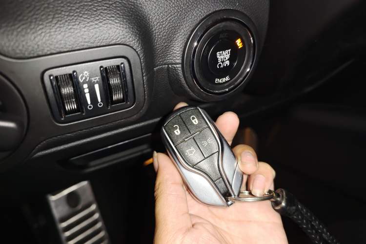 Used Maserati Ghibli 2014 3.0T S Q4 Vehicle Key