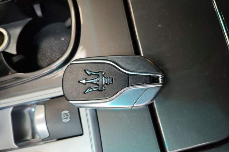 Used Maserati Ghibli 2014 3.0T Standard Edition Vehicle Key