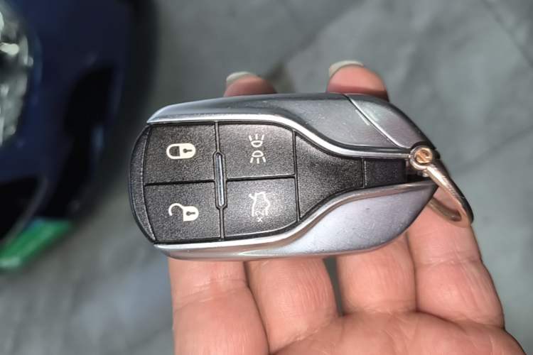 Used Maserati Ghibli 2014 3.0T Standard Edition Vehicle Key
