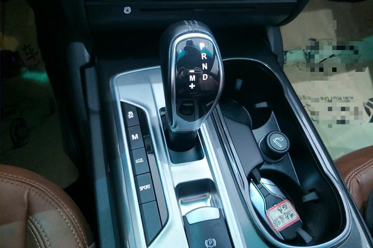 Used Maserati Ghibli 2014 3.0T Standard Edition Gear Lever