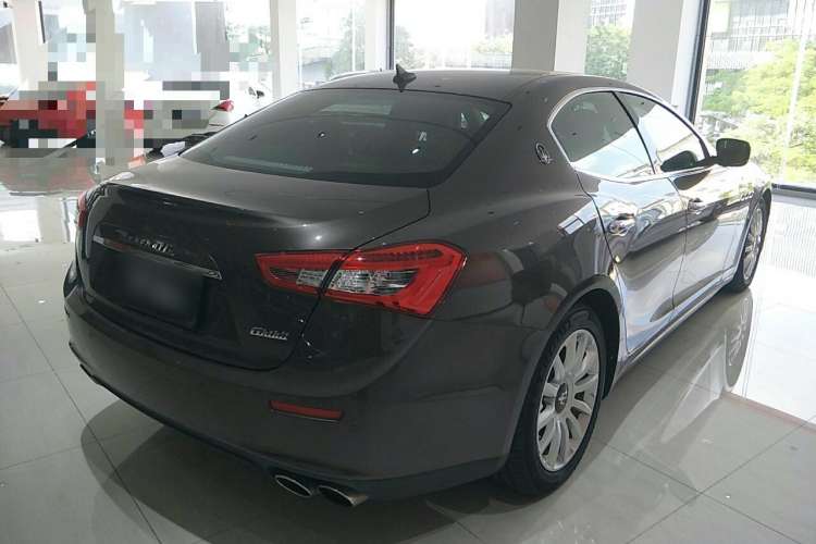 Used Maserati Ghibli 2014 3.0T Standard Edition Rear Right 45 Deg