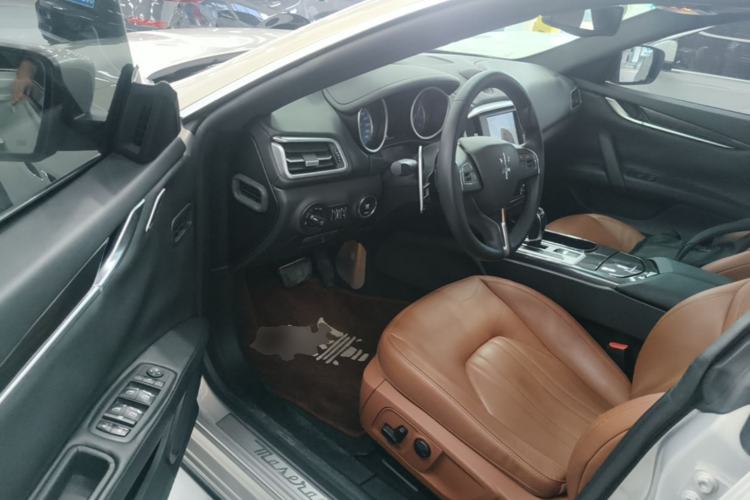 Used Maserati Ghibli 2014 3.0T Standard Edition Driver Seat