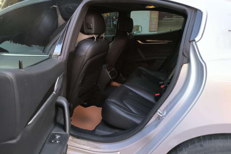 Used Maserati Ghibli 2014 3.0T Standard Edition Left Rear Seat