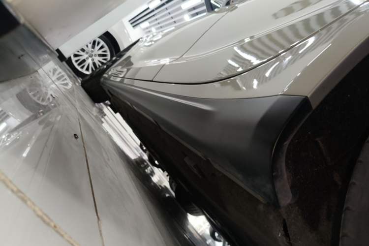 Used Maserati Ghibli 2014 3.0T Standard Edition Left Side Sill