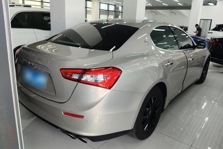 Used Maserati Ghibli 2014 3.0T Standard Edition Rear Right 45 Deg