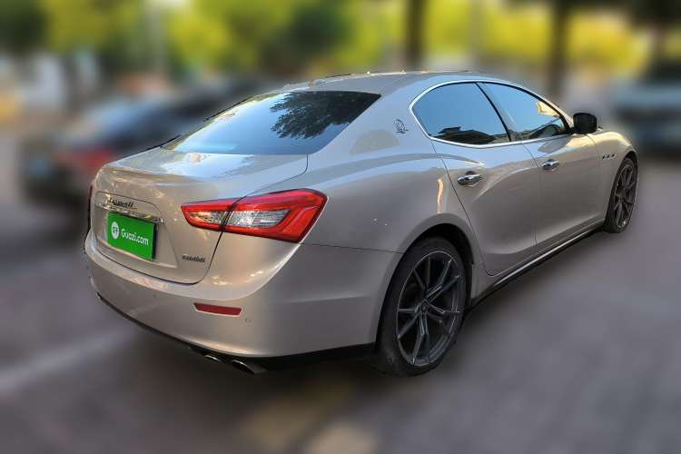 Used Maserati Ghibli 2014 3.0T Standard Edition Rear Right 45 Deg