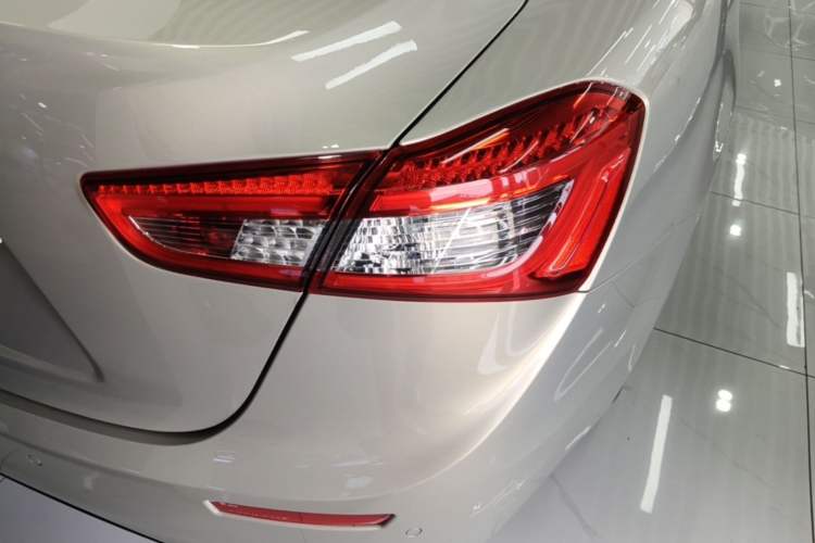 Used Maserati Ghibli 2014 3.0T Standard Edition Right Rear Taillight