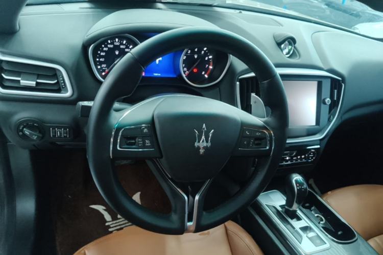 Used Maserati Ghibli 2014 3.0T Standard Edition Steering Wheel