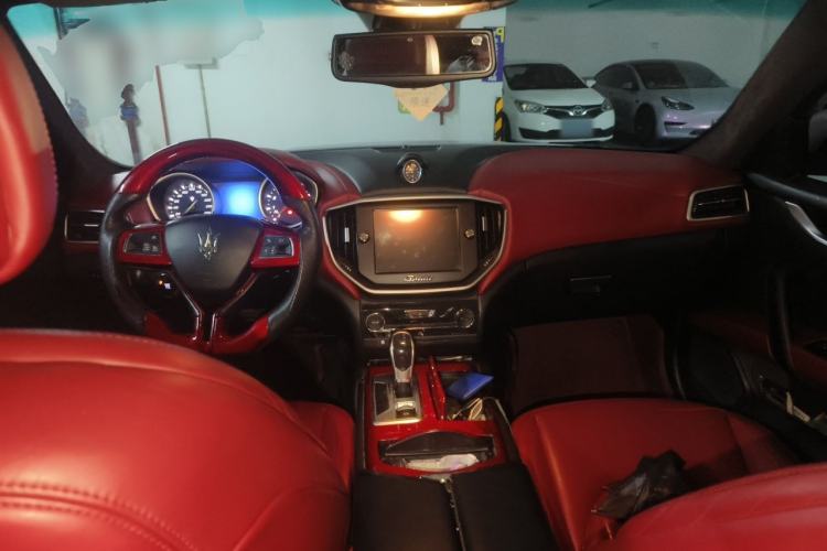 Used Maserati Ghibli 2014 3.0T Standard Edition Center Console