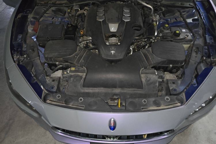 Used Maserati Ghibli 2014 3.0T Standard Edition Engine Bay