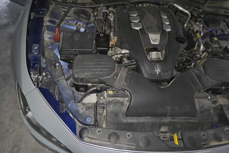 Used Maserati Ghibli 2014 3.0T Standard Edition Engine Bay Right