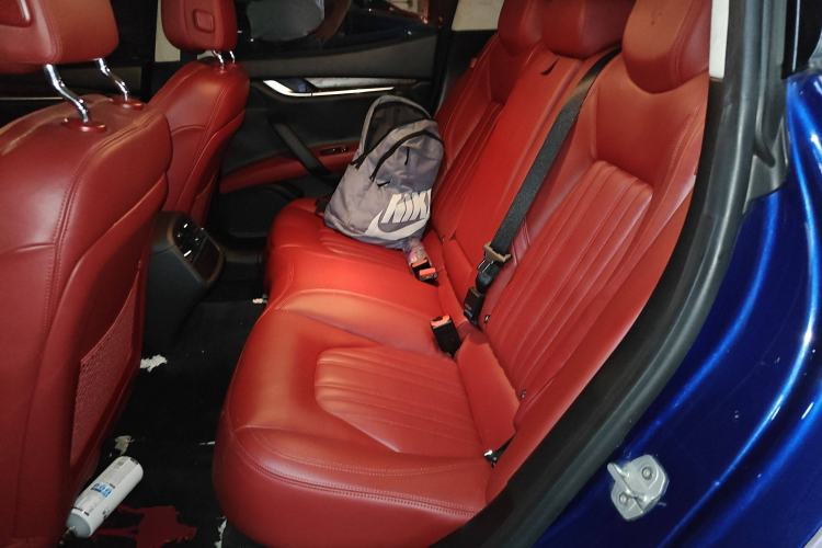 Used Maserati Ghibli 2014 3.0T Standard Edition Left Rear Seat