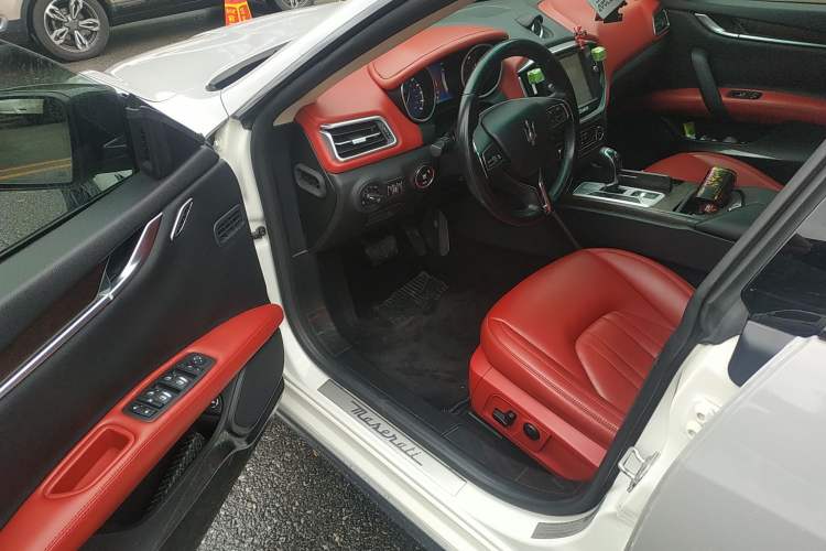 Used Maserati Ghibli 2014 3.0T S Q4 Driver Seat
