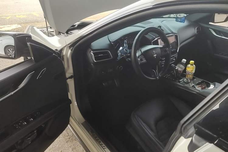 Used Maserati Ghibli 2014 3.0T Standard Edition Driver Seat