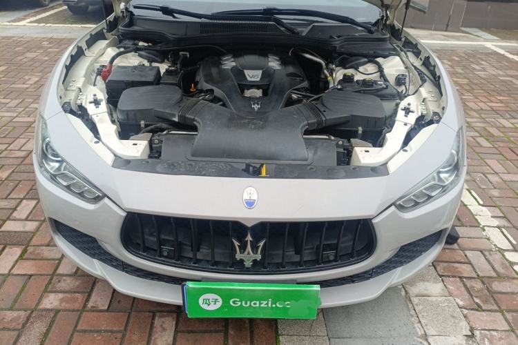 Used Maserati Ghibli 2014 3.0T Standard Edition Engine Bay