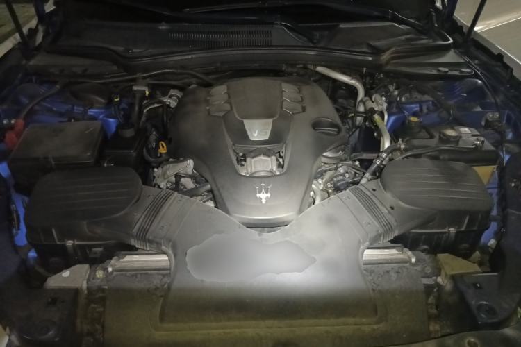 Used Maserati Ghibli 2014 3.0T Standard Edition Engine Bay
