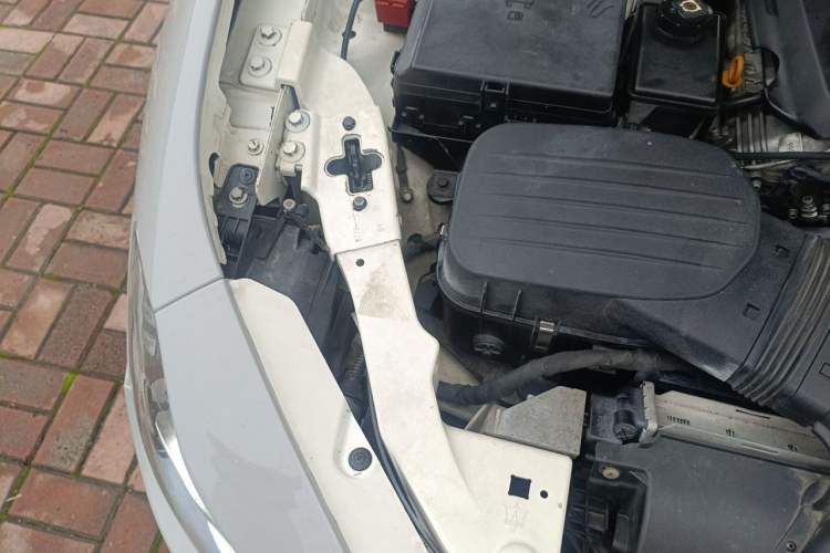 Used Maserati Ghibli 2014 3.0T Standard Edition Engine Bay Right