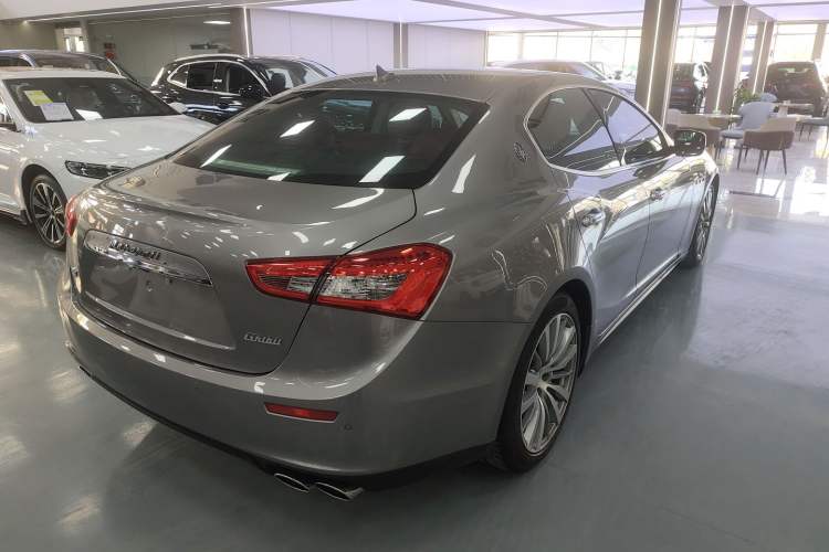 Used Maserati Ghibli 2014 3.0T S Q4 Exterior 3