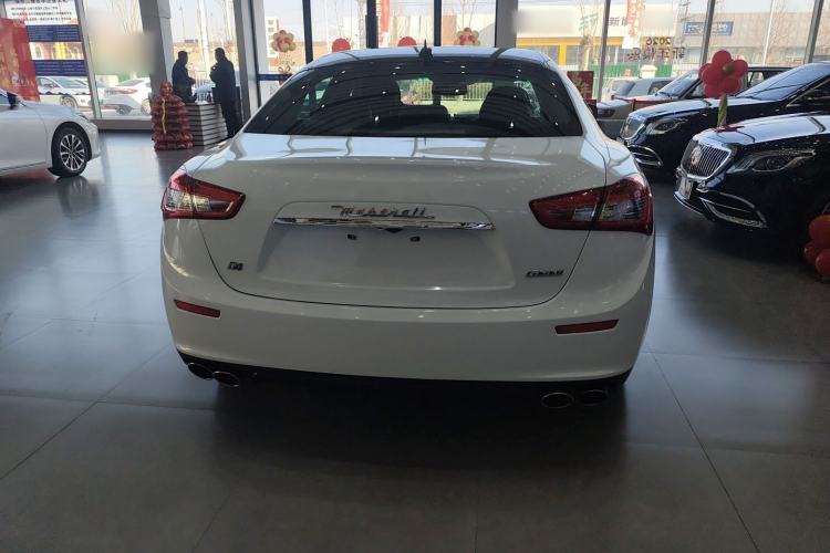Used Maserati Ghibli 2014 3.0T S Q4 Exterior 4