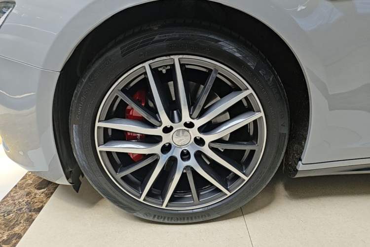 Used Maserati Ghibli 2014 3.0T Standard Edition Exterior 4