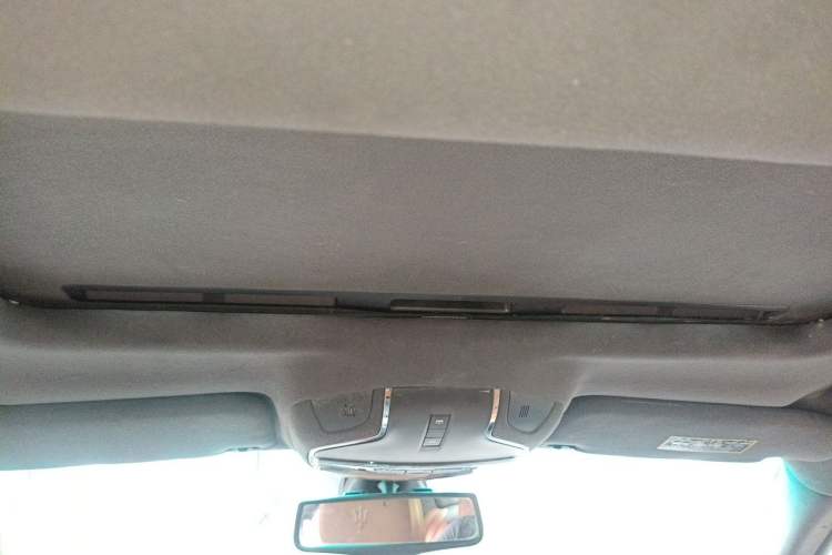 Used Maserati Ghibli 2014 3.0T Standard Edition Headliner