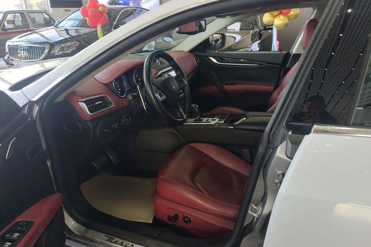 Used Maserati Ghibli 2014 3.0T S Q4 Interior 2