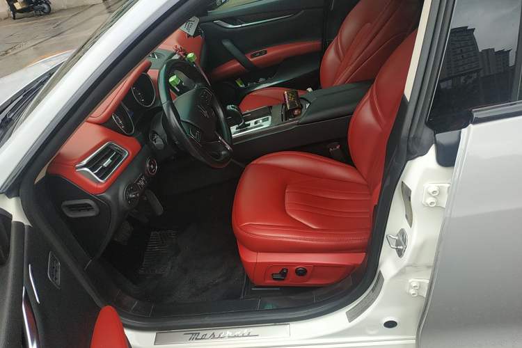 Used Maserati Ghibli 2014 3.0T S Q4 Left Front Seat