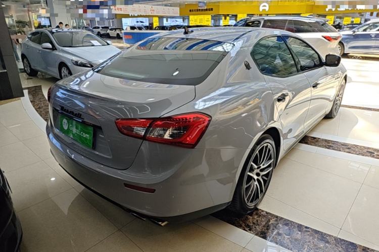 Used Maserati Ghibli 2014 3.0T Standard Edition Rear Right 45 Deg