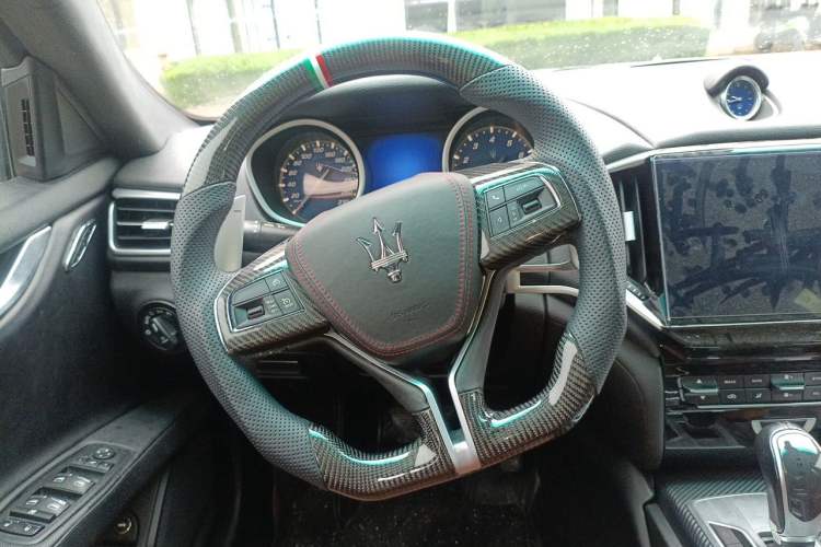 Used Maserati Ghibli 2014 3.0T Standard Edition Steering Wheel