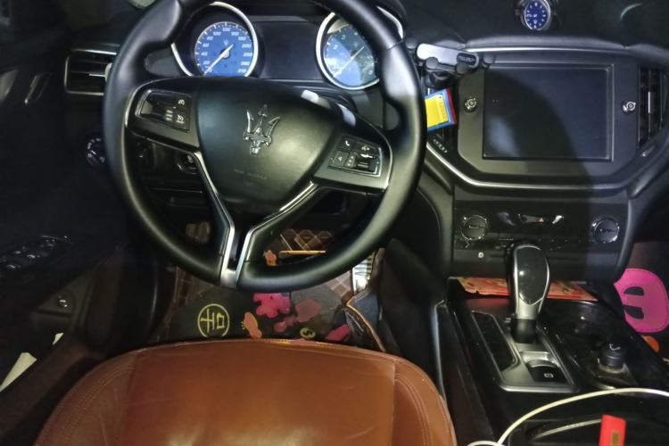 Used Maserati Ghibli 2014 3.0T Standard Edition Steering Wheel