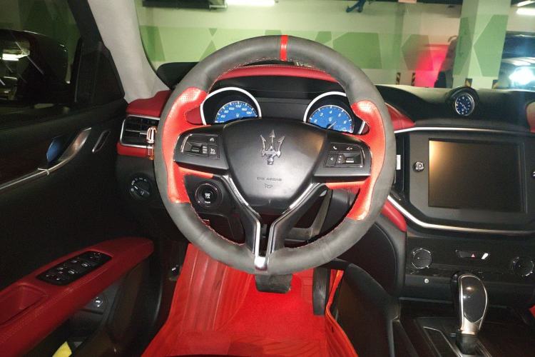 Used Maserati Ghibli 2014 3.0T Standard Edition Steering Wheel