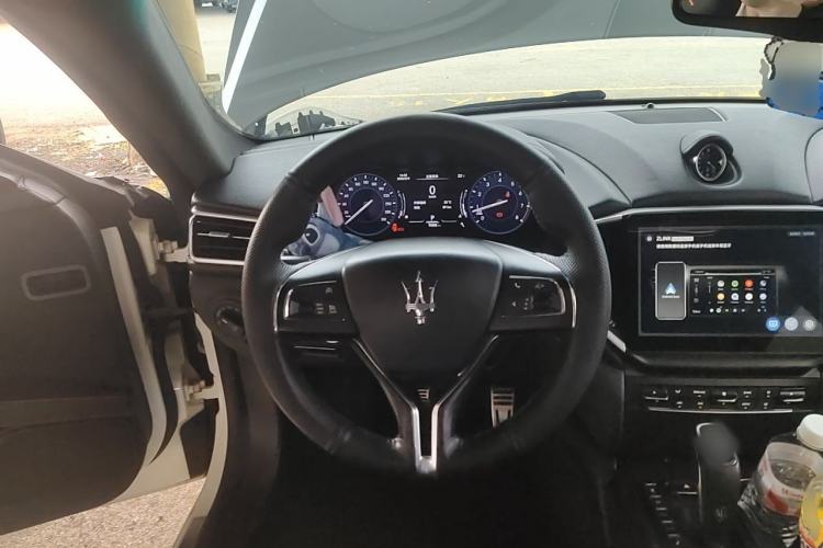 Used Maserati Ghibli 2014 3.0T Standard Edition Steering Wheel