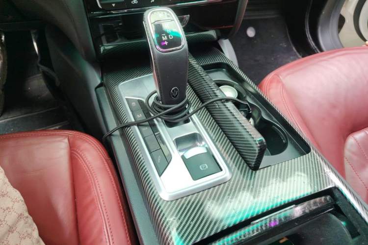 Used Maserati Ghibli 2014 3.0T Standard Edition Gear Lever