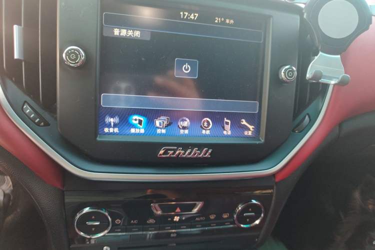 Used Maserati Ghibli 2014 3.0T Standard Edition Audio And AC Panel