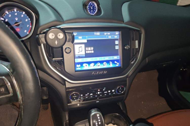 Used Maserati Ghibli 2014 3.0T Standard Edition Audio And AC Panel