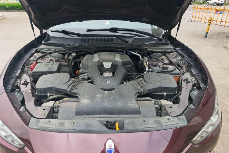 Used Maserati Ghibli 2014 3.0T Standard Edition Engine Bay