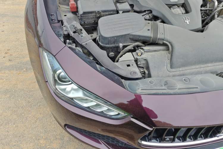 Used Maserati Ghibli 2014 3.0T Standard Edition Engine Bay Right