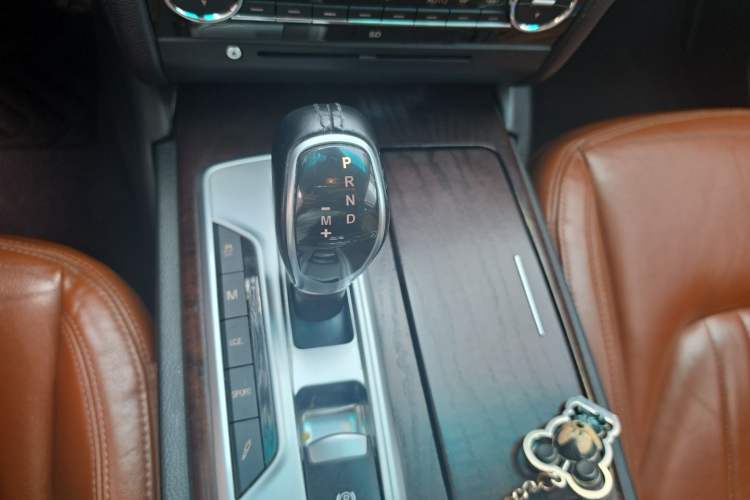 Used Maserati Ghibli 2014 3.0T S Q4 Gear Lever