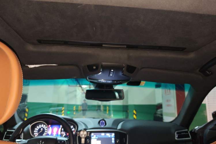 Used Maserati Ghibli 2014 3.0T Standard Edition Headliner