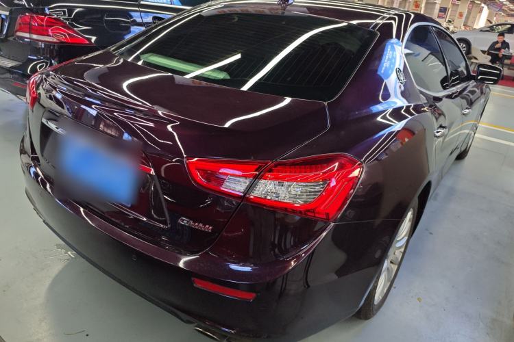 Used Maserati Ghibli 2014 3.0T Standard Edition Rear Right 45 Deg