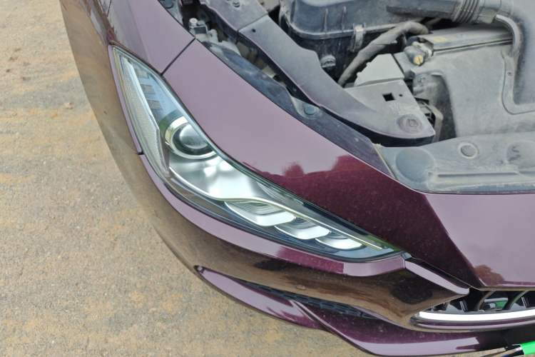 Used Maserati Ghibli 2014 3.0T Standard Edition Right Front Headlight